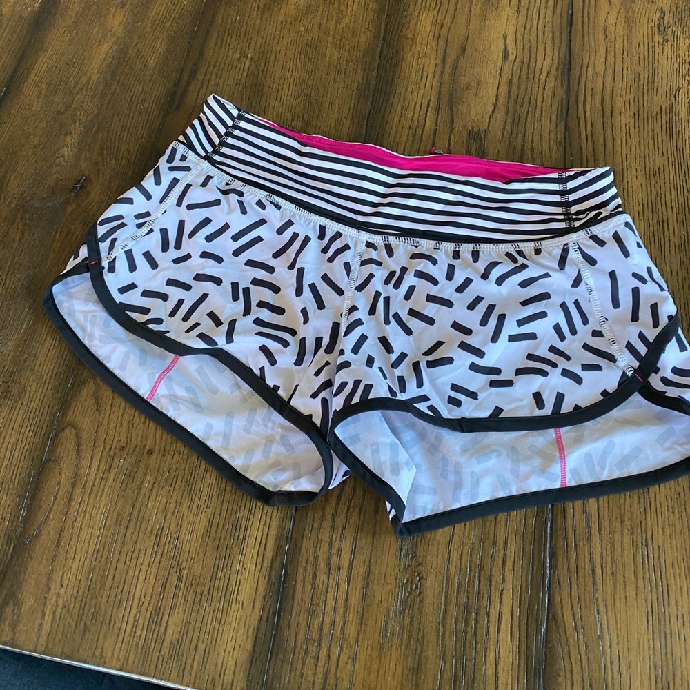 SeaWheeze 2015 black and white speed shorts